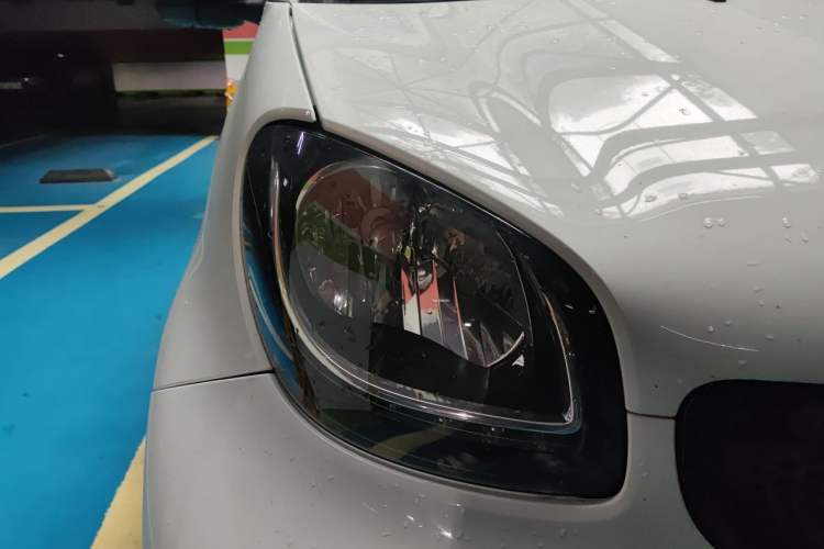 Used smart fortwo 2016 0.9T 66kW Hardtop Pioneer Edition