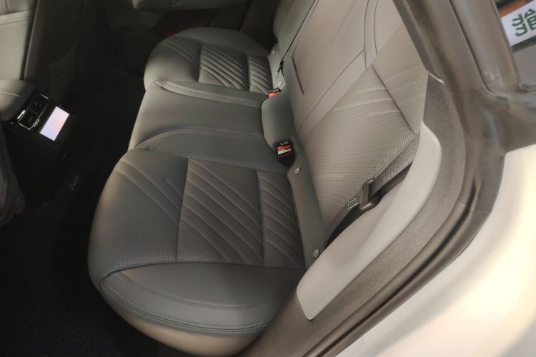 Used Zeekr 001 2024 ME Edition 100 kWh All-Wheel Drive
