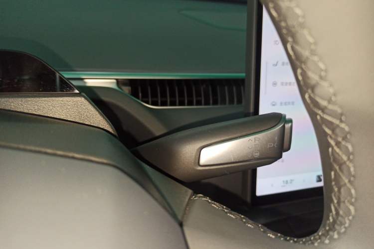 Used XPeng MONA M03 2024 620 with Ultra-Long Range
