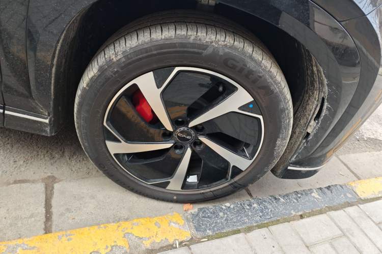 Used BYD Sealion 07 EV 2024 610 Long-Range Version Right Front Wheel Hub