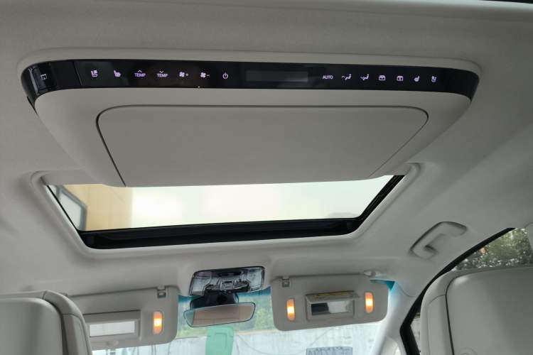 Used Buick GL8 New Energy 2024 Lu Zun Luxury Edition 7-Seater