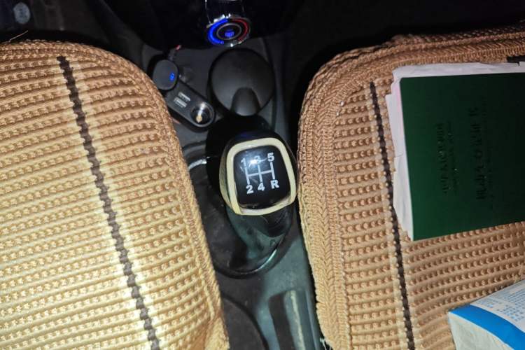 Used Jinbei Zhishang S30 2014 1.5L Manual Luxury Model
