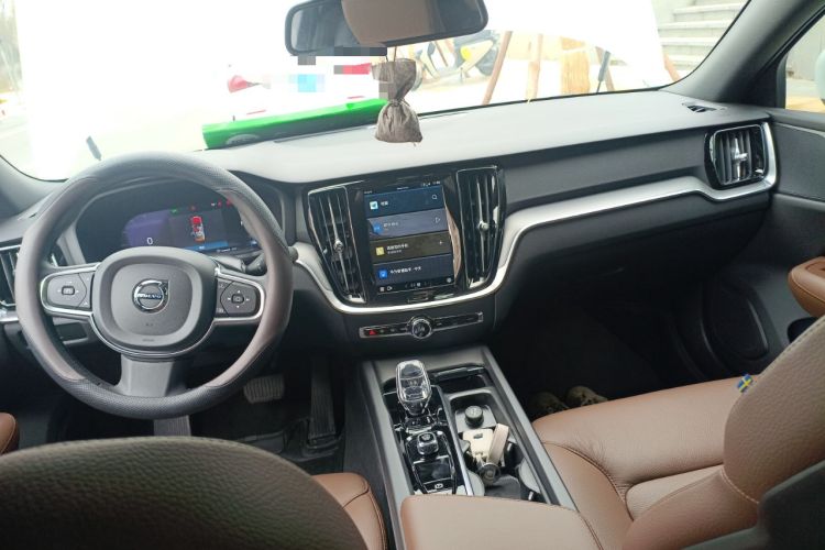 Used Volvo S60 2025 B4 Zhiyi Luxury Edition