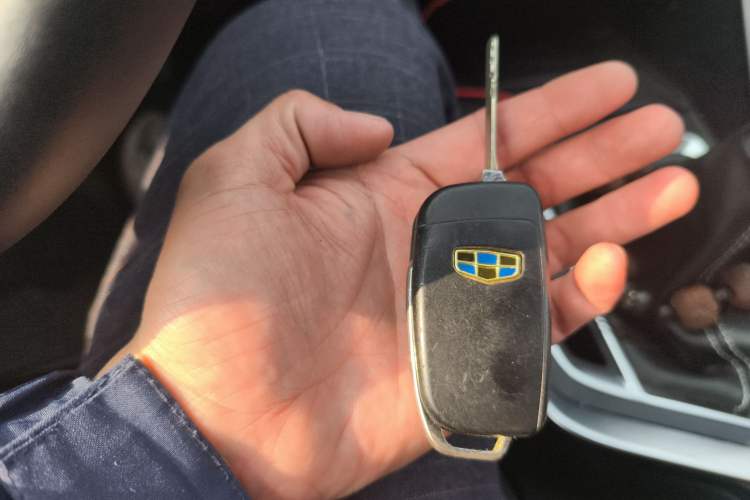 Used Geely Auto Vision X3 2019 Upgraded Model 1.5L Manual Elite Version