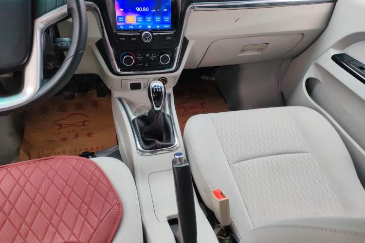 Used Jinbei New Hiace X30L 2022 1.5L Luxury Central Air-Conditioned Coach China VI Standard SWC15M
