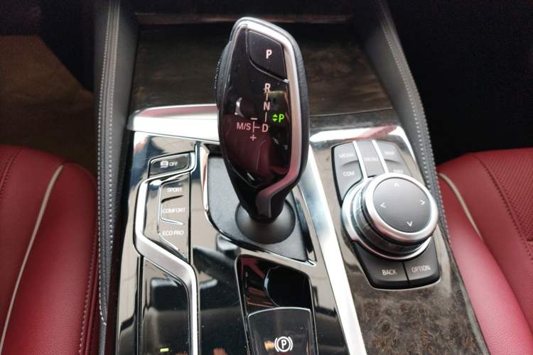 Used BMW 5 Series 2022 Restyled 525Li Luxury Package Gear Lever