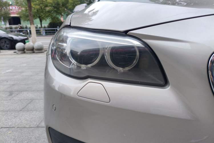 Used BMW 5 Series 2014 528Li Leading Model