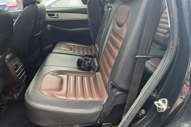 Used FORTHING Joyear X6 2017 Jingxiang Series 1.5T CVT Prestige Model Left Rear Seat