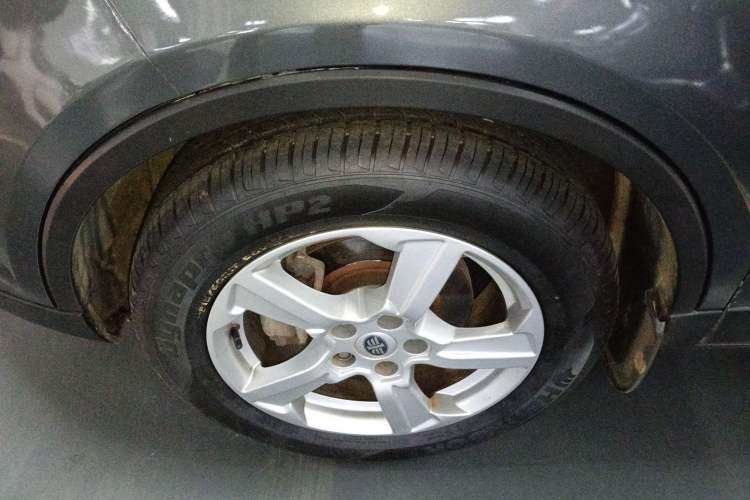 Used Bestune X80 2013 2.0L manual luxury version