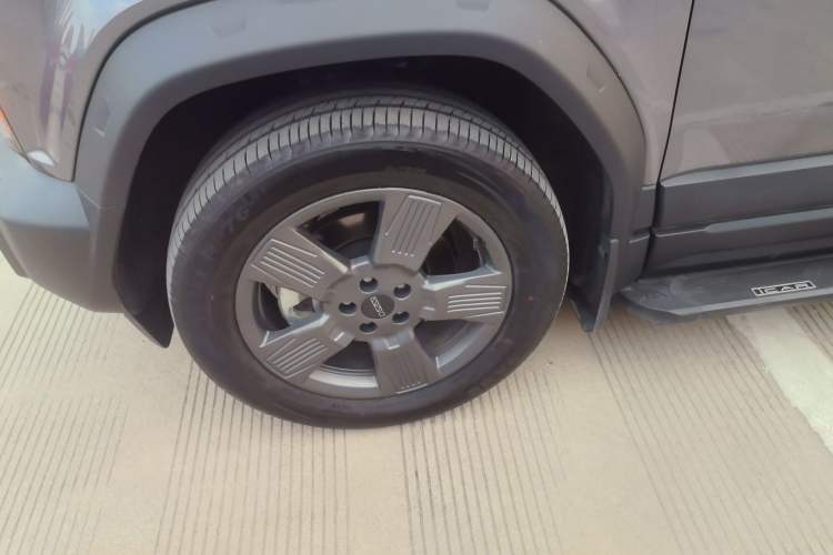 Used iCAR 03 2024 501km Two-Wheel Drive Long-Range Version Left Front Wheel Hub