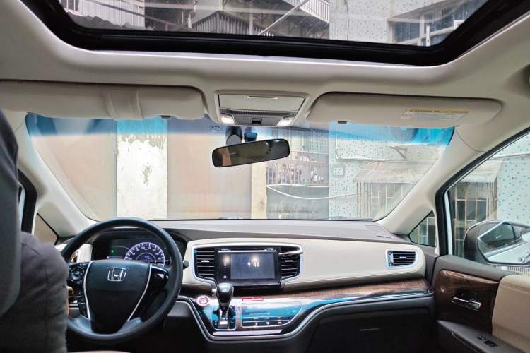 Used Honda Odyssey 2015 Revised 2.4L Luxury Edition
