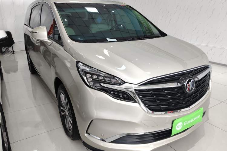 Used Buick GL8 2022 ES Landtrek 653T Luxury Edition