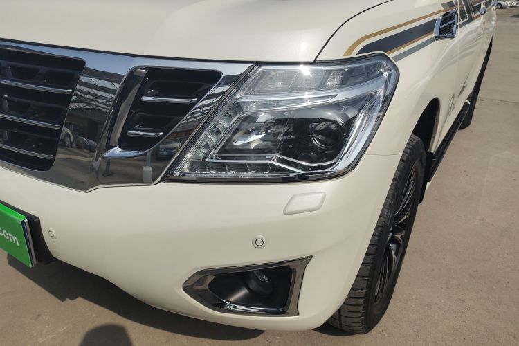 Used Nissan Patrol 2019 Y62 4.0L SE OPT with 18-inch Wheels – Middle East Left Front Headlight