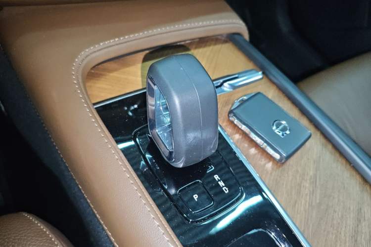 Used Volvo XC90 2023 B6 Zhiyi Luxury Edition 7-Seater