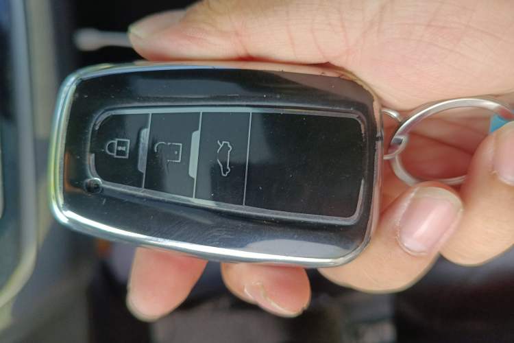 Used Toyota Levin 2019 185T CVT Luxury Edition China VI Standard Vehicle Key