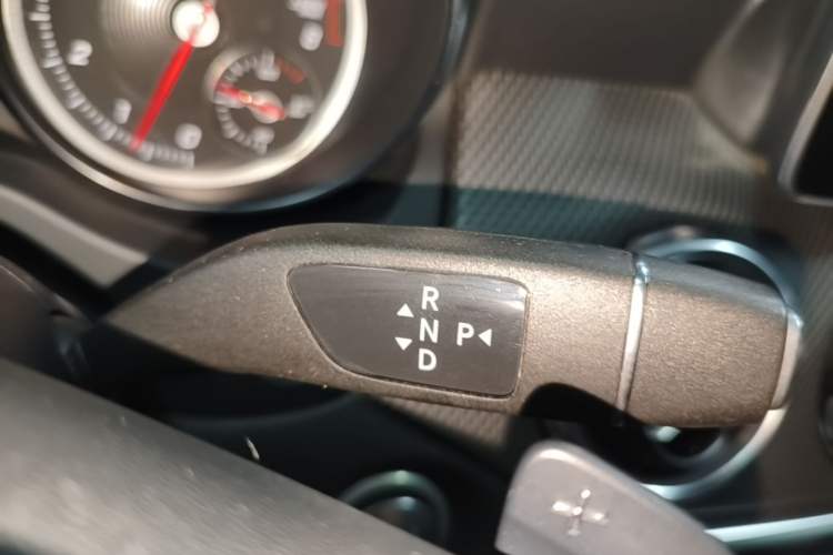 Used Mercedes-Benz GLA 2018 GLA 200 Sport Edition Gear Lever