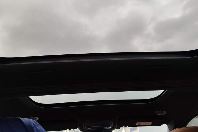 Used Hima AITO M9 2024 All-Electric Ultra Version 100 kWh 6-Seater Model Headliner