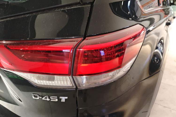 Used Toyota Highlander 2018 2.0T Four-Wheel Drive Prestige Version 7 Seats China VI Standard
