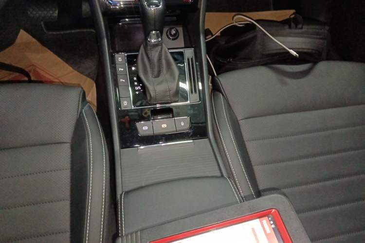 Used Skoda Superb 2019 TSI280 DSG Comfort Edition Gear Lever