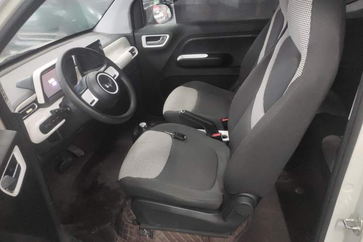 Used Wuling Hongguang MINIEV 2024 3rd Generation 215km Advanced Version