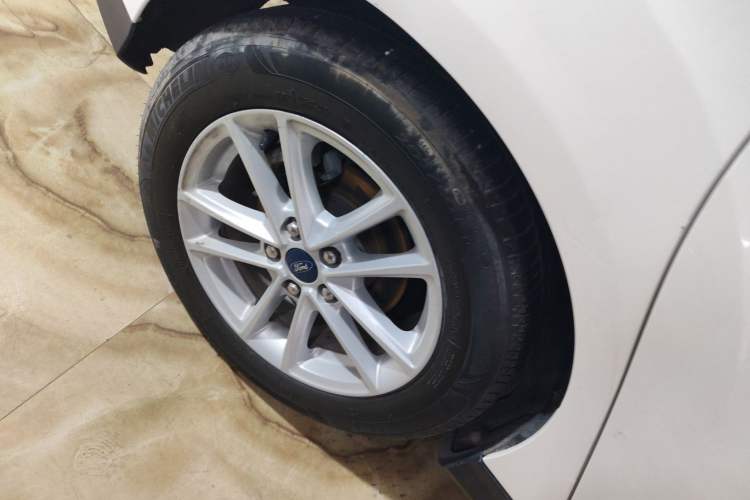 Used Ford Focus 2018 Hatchback Classic 1.6L Automatic Trendy SmartDrive Edition