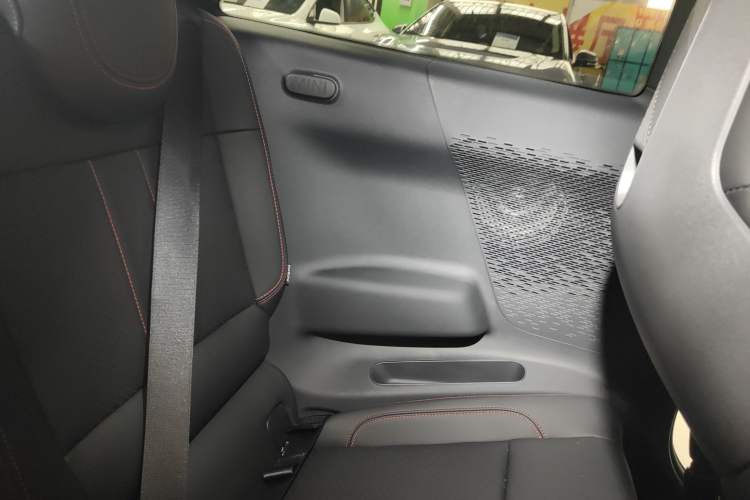 Used MINI Electric MINI COOPER 2025 452km COOPER SE Spring by the Sea Limited Edition
