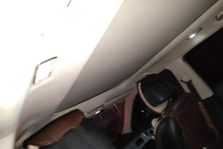 Used Geely Auto Emgrand X7 Sport 2016 2.0L Manual ZhiShang Version
