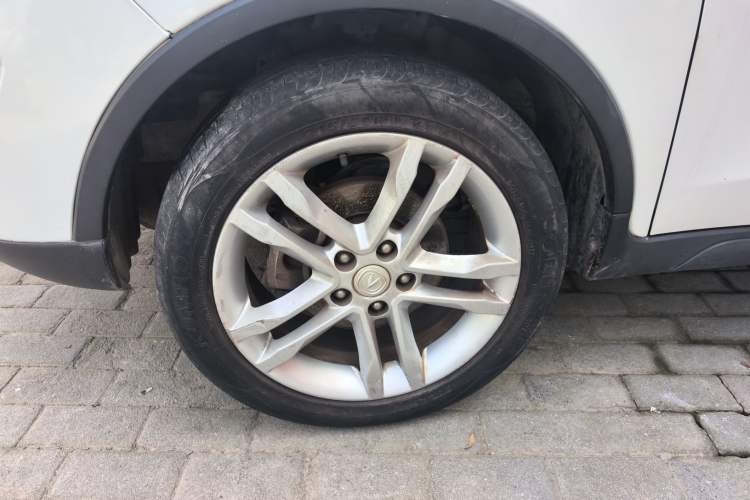 Used CHANGAN CS35 2015 1.6L Automatic Luxury Model China IV Standard