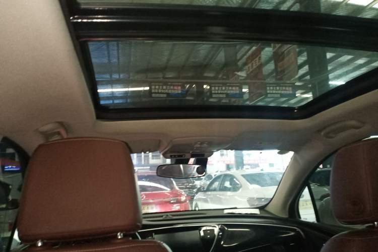 Used Buick Envision 2020 28T Four-Wheel Drive Elite Version Headliner