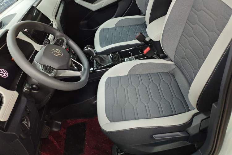 Used Volkswagen Tharu 2025 New Sharp 1.5L Ambitious Edition
