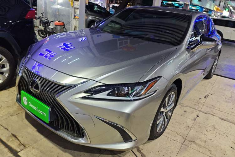 Used Lexus ES 2020 200 Excellence Edition