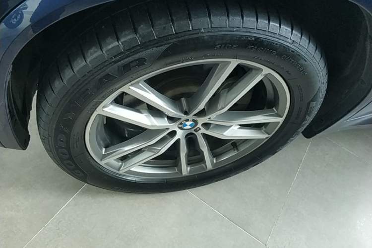Used BMW X3 2018 xDrive28i M Sport Package China VI Left Front Wheel Hub