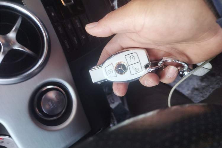 Used Mercedes-Benz GLK-Class 2015 GLK 300 4MATIC Fashion Edition Ultimate Version
