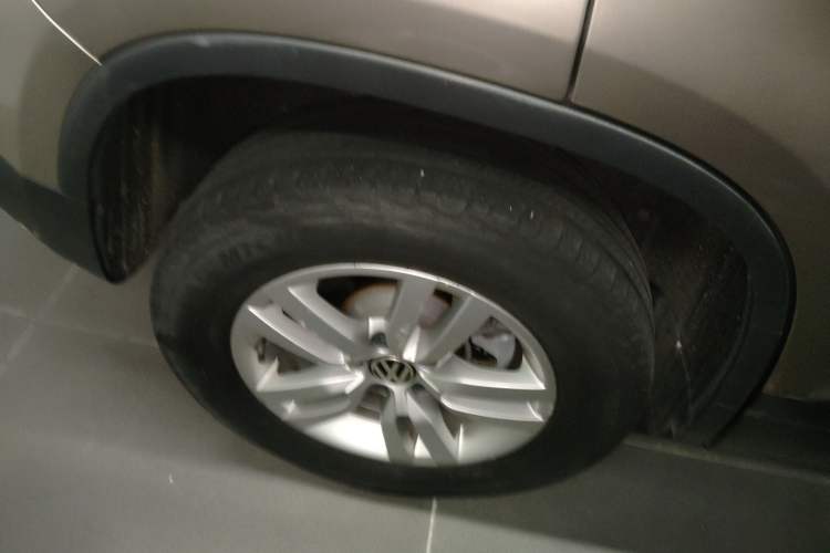 Used Volkswagen Tiguan L 2016 300TSI Automatic Two-Wheel Drive Trend Edition