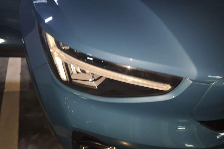 Used Volvo XC40 New Energy 2023 Long-Range Version Right Front Headlight