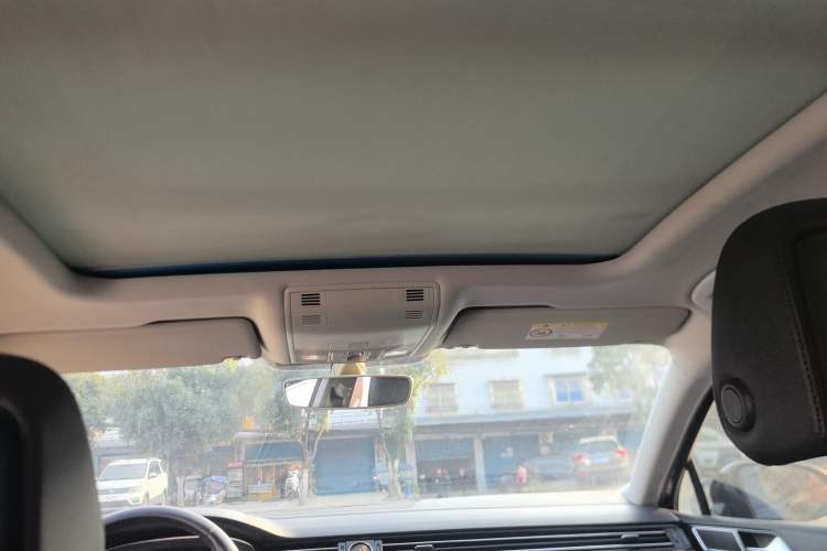 Used Volkswagen Magotan 2017 330TSI DSG Luxury Model
