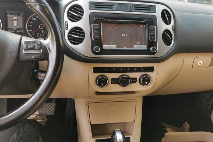 Used Volkswagen Tiguan L 2013 1.8TSI Automatic Two-Wheel Drive Luxury Model
