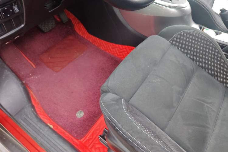 Used Infiniti ESQ 2014 1.6L Spontaneous Edition Driver Seat