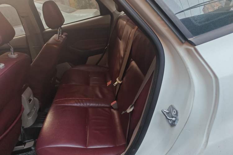 Used Ford Focus 2015 Sedan 1.6L Automatic Comfort Model
