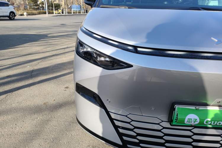 Used XPeng X9 2024 702 Ultra-Long Range Pro
