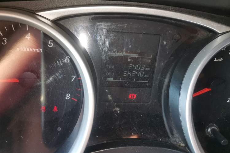 Used Wuling Hongguang S3 2018 1.5L Manual Standard Version China V Standard Odometer Close Up