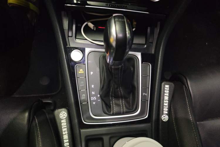 Used Volkswagen Golf 2015 2.0 TSI R Gear Lever