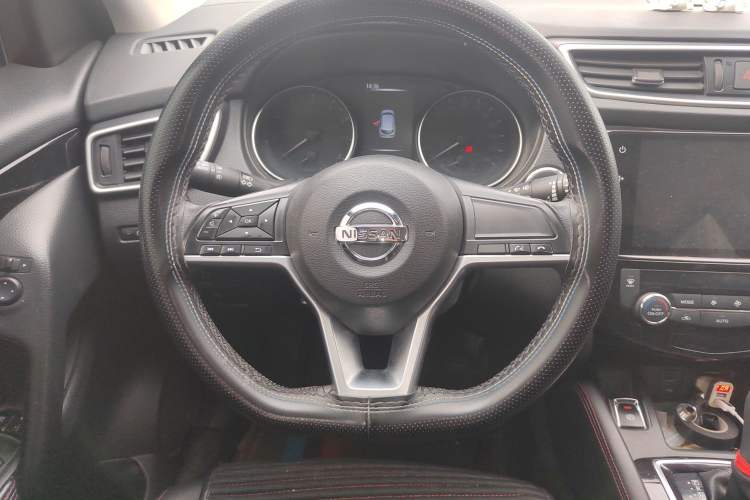 Used Nissan Qashqai 2022 2.0L CVT XV Smart Enjoyment Version Steering Wheel