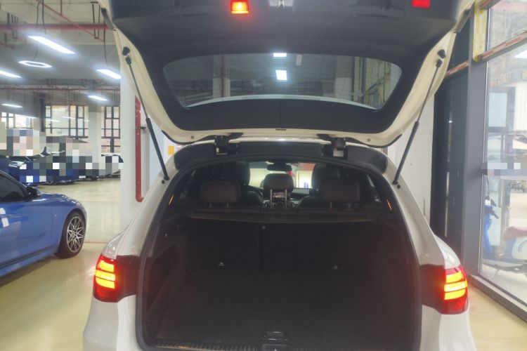 Used Mercedes-Benz GLC 2018 Facelifted GLC 260 4MATIC Dynamic Edition Trunk