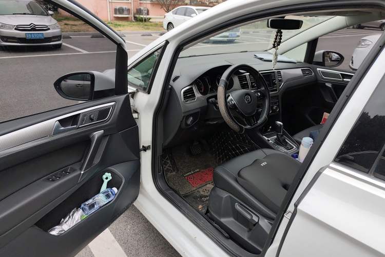 Used Volkswagen Golf Sportsvan 2019 280TSI Automatic Trendy Model China VI Standard