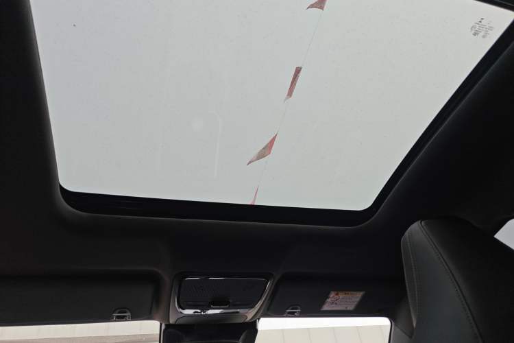 Used JETOUR Shanhai L6 2024 1.5TD DHT MAX
