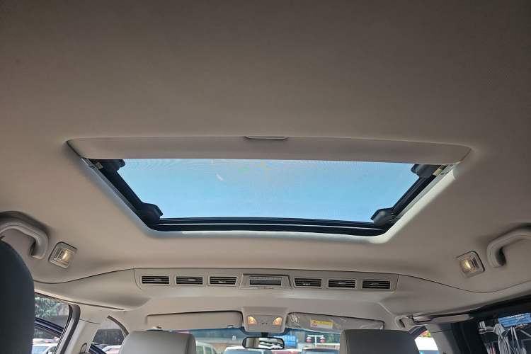 Used JAC Refine L5 2022 2.0T Automatic Business Edition