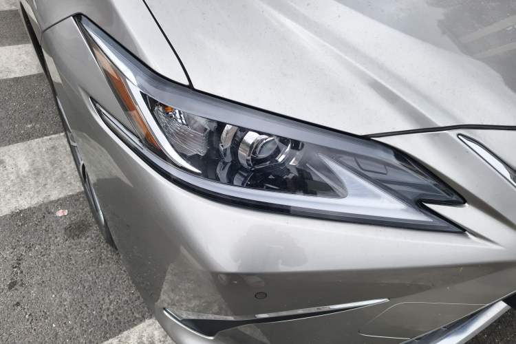 Used Lexus ES 2024 200 Premium Edition
