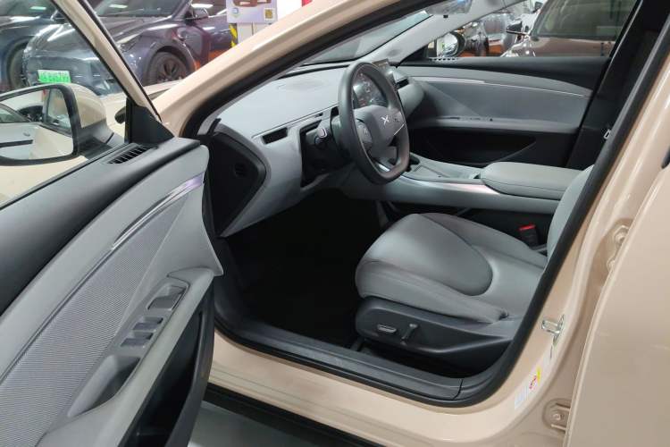 Used XPeng MONA M03 2024 620 with Ultra-Long Range