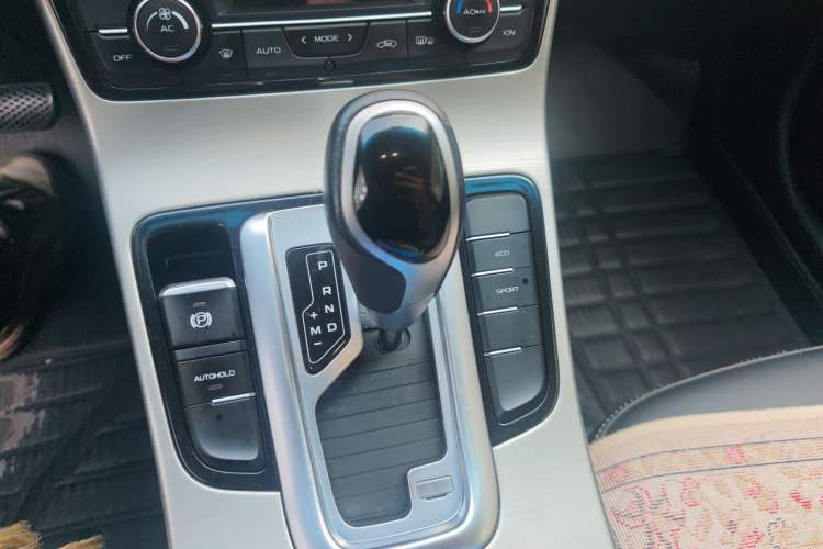 Used Geely Auto Emgrand GL 2017 1.8L DCT Elite Model